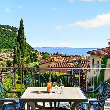 Terrazza Di - Regarda Travel Lägenhet